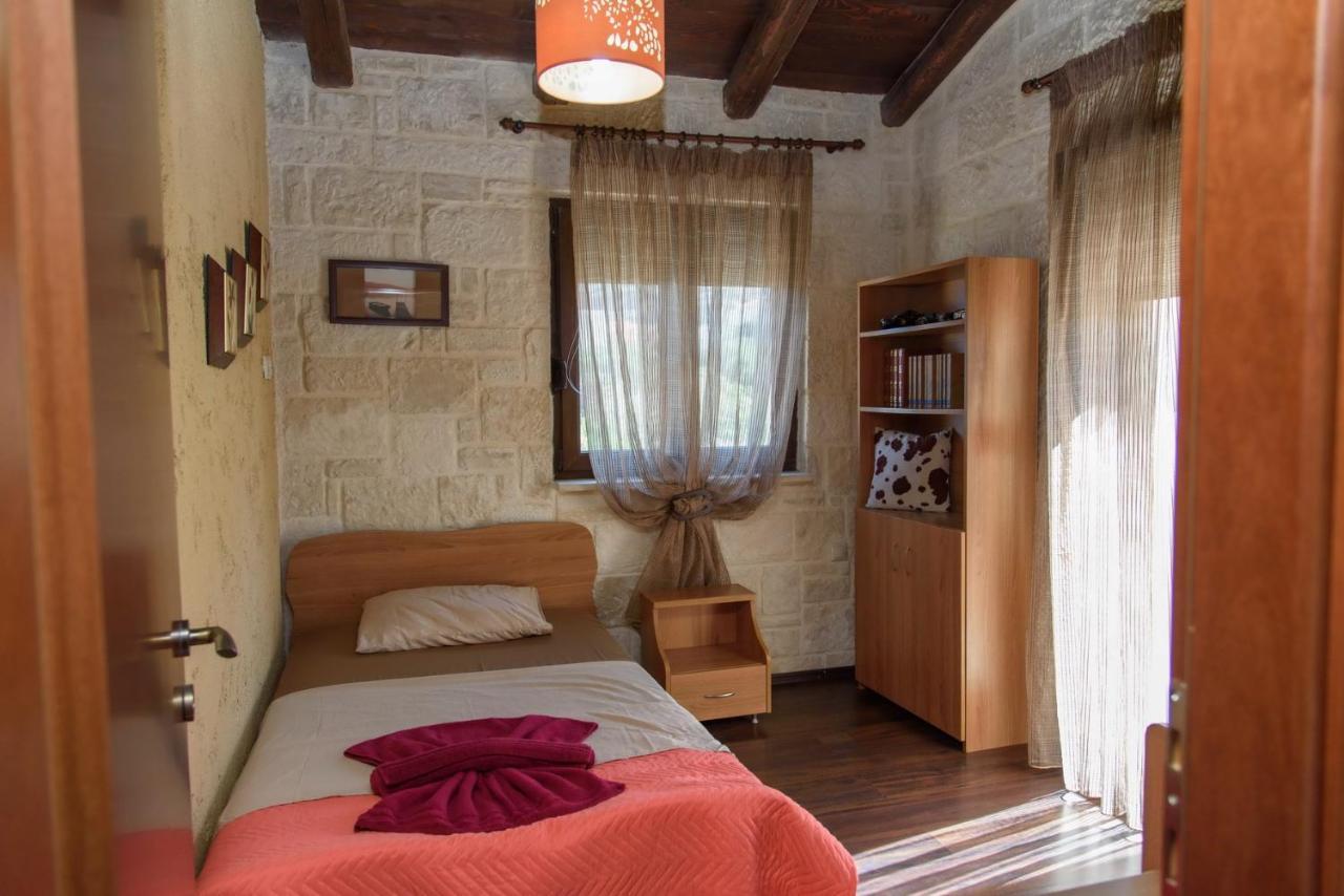 Traditional Stonehouse Vicky Hersonissos  Exterior photo