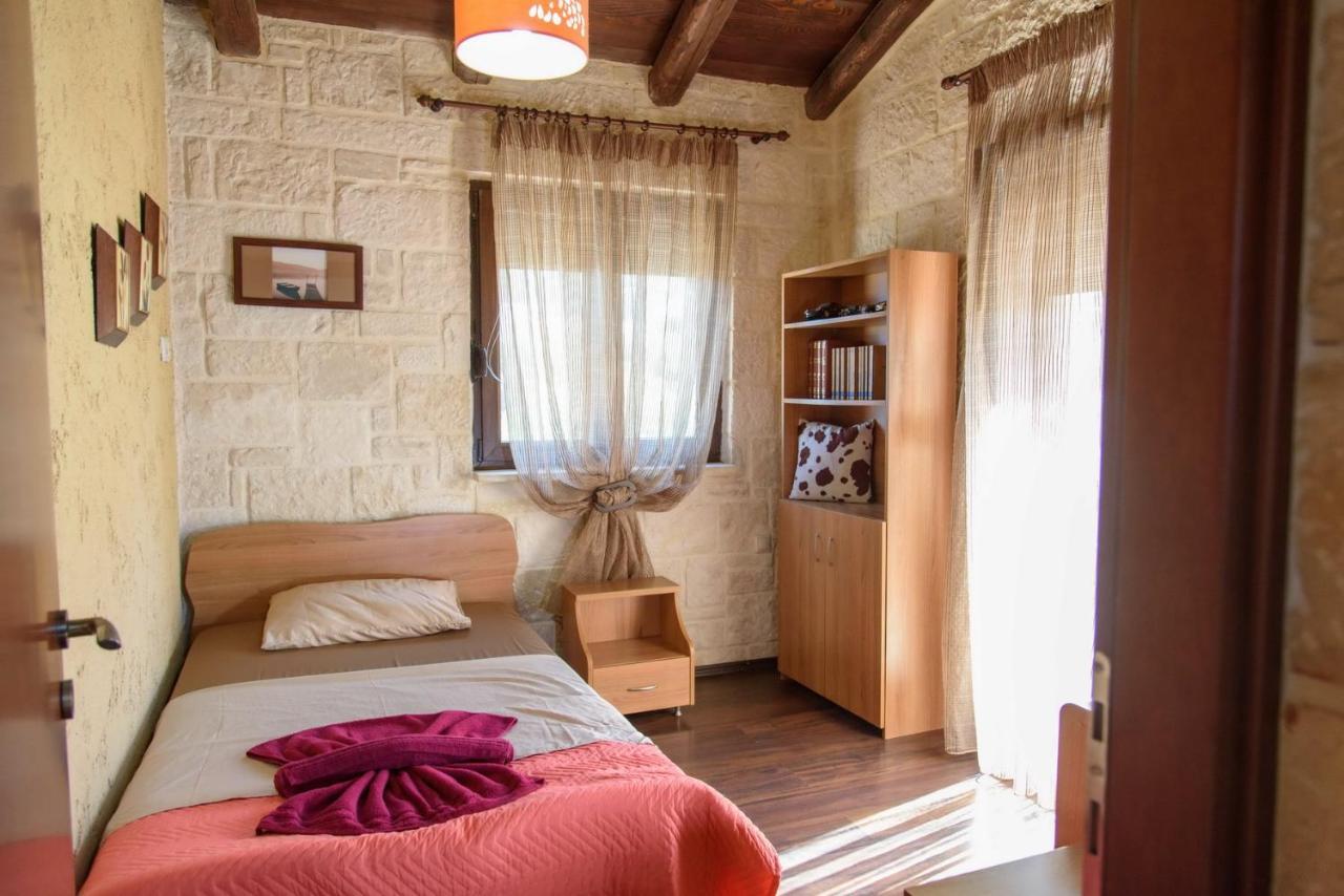 Traditional Stonehouse Vicky Hersonissos  Exterior photo